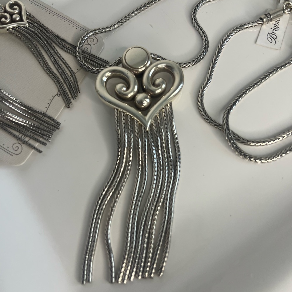 โจ Elegant Brighton Silver Heart Tassel Necklace โจ - Picture 2 of 6
